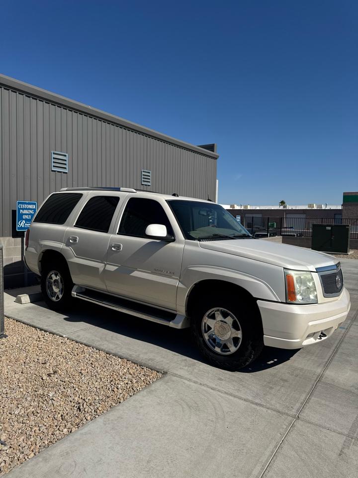 Cadillac Escalade 4dr AWD 2004