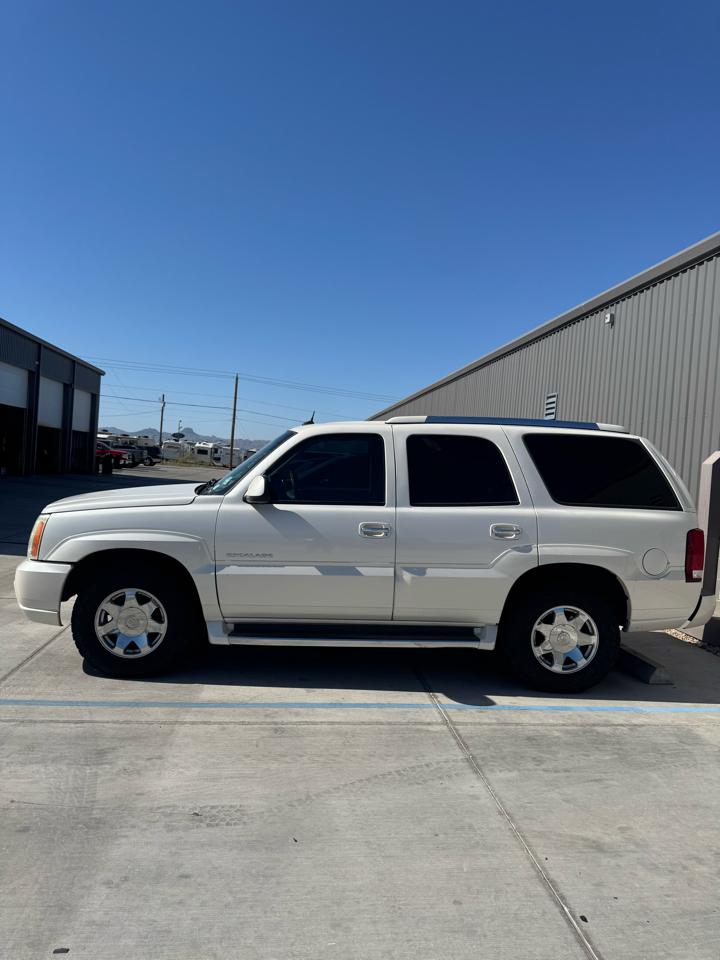 Cadillac Escalade 4dr AWD 2004