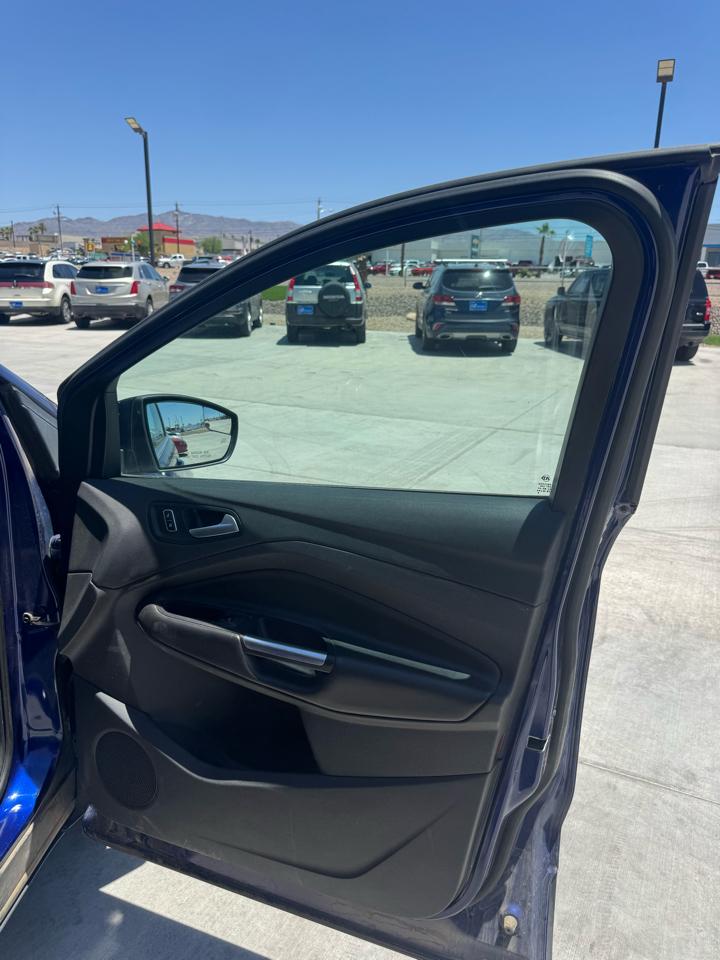 Ford Escape  2016