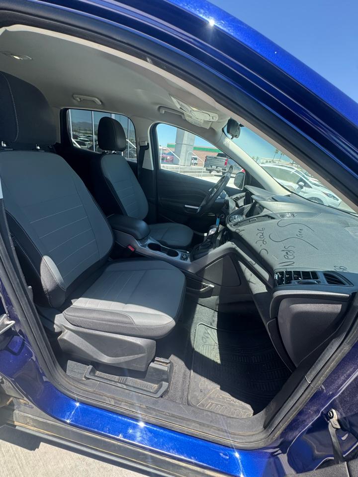 Ford Escape  2016
