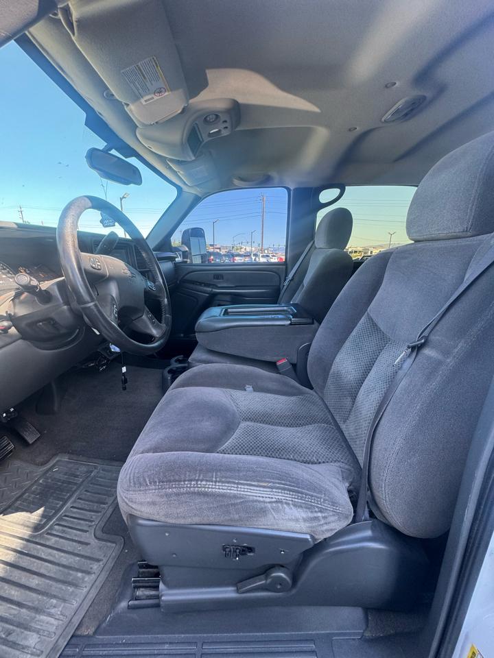Chevrolet Silverado 2500HD Crew Cab 153" WB 4WD LT1 2006
