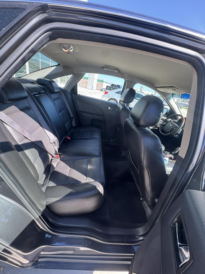 Ford Taurus 4dr Sdn Limited FWD 2008
