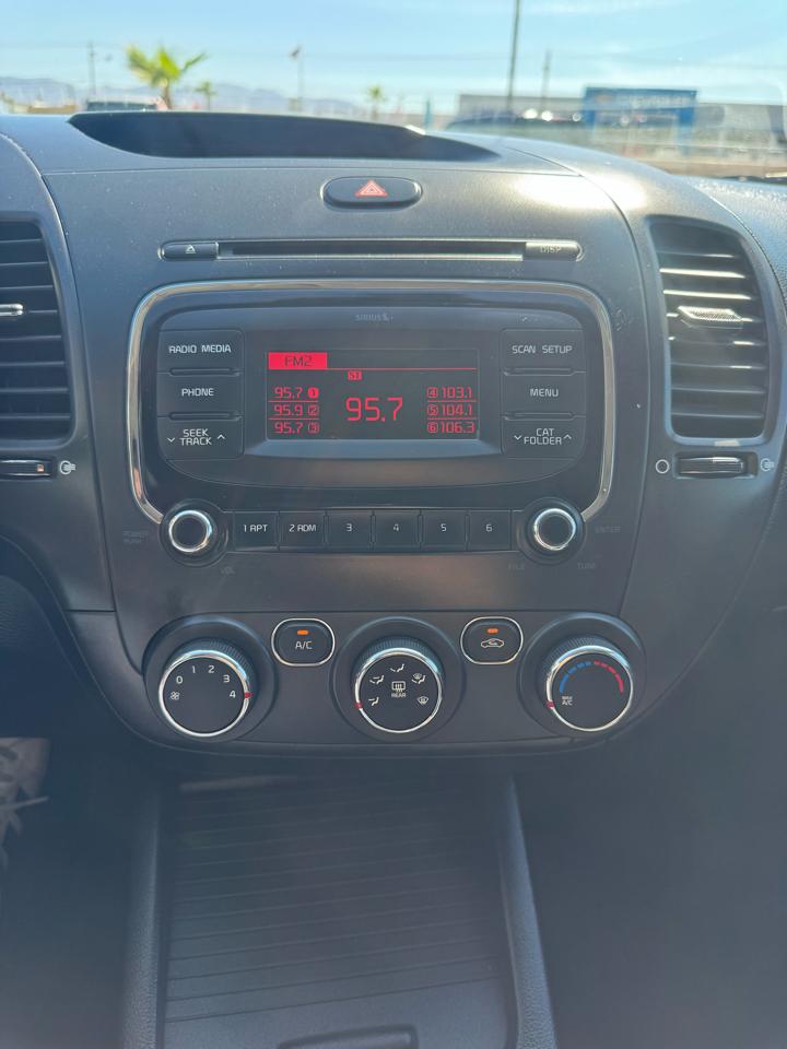 Kia Forte5 LX Auto 2017