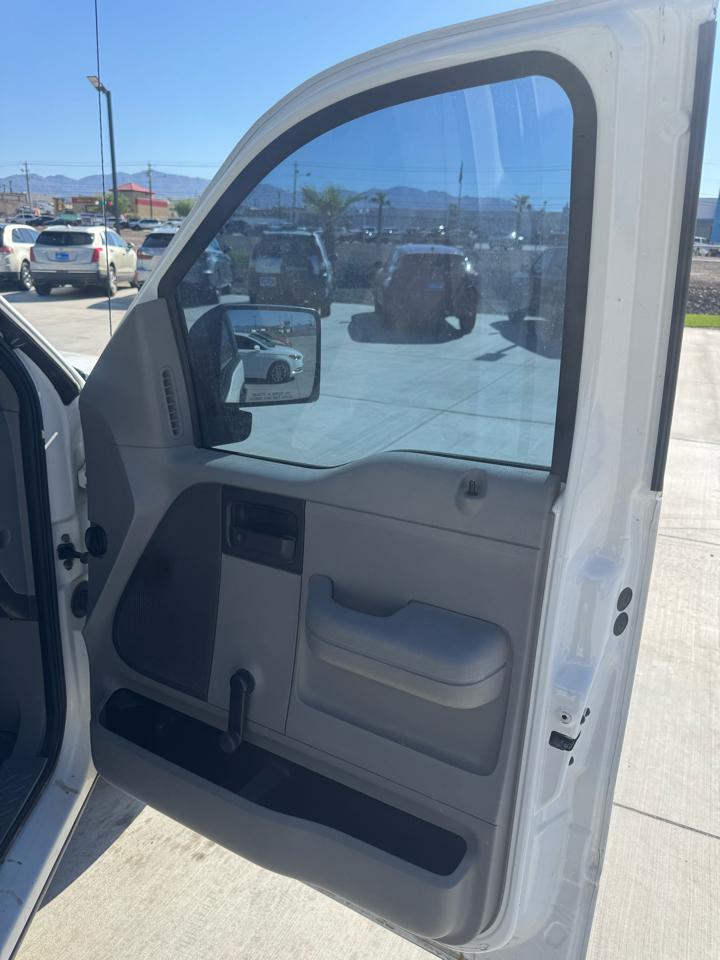 Ford F-150 Reg Cab 126" STX 2006