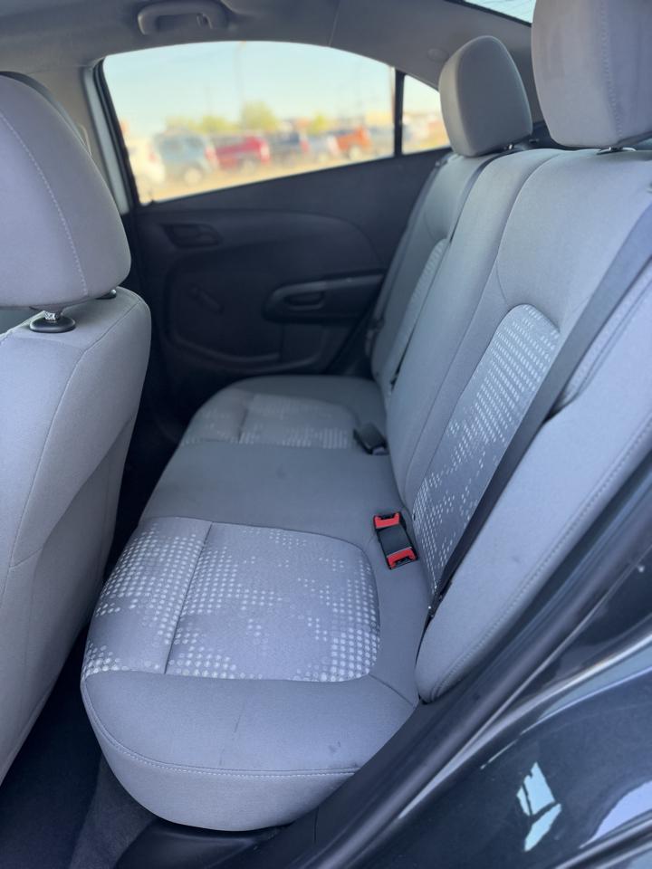 Chevrolet Sonic 4dr Sdn Auto LS 2017