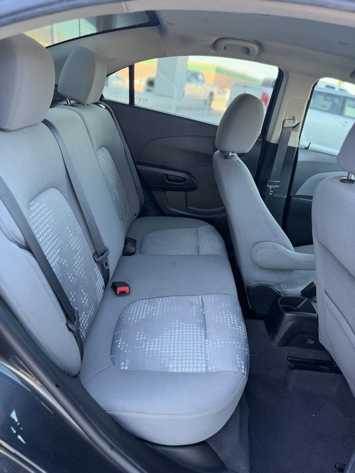 Chevrolet Sonic 4dr Sdn Auto LS 2017
