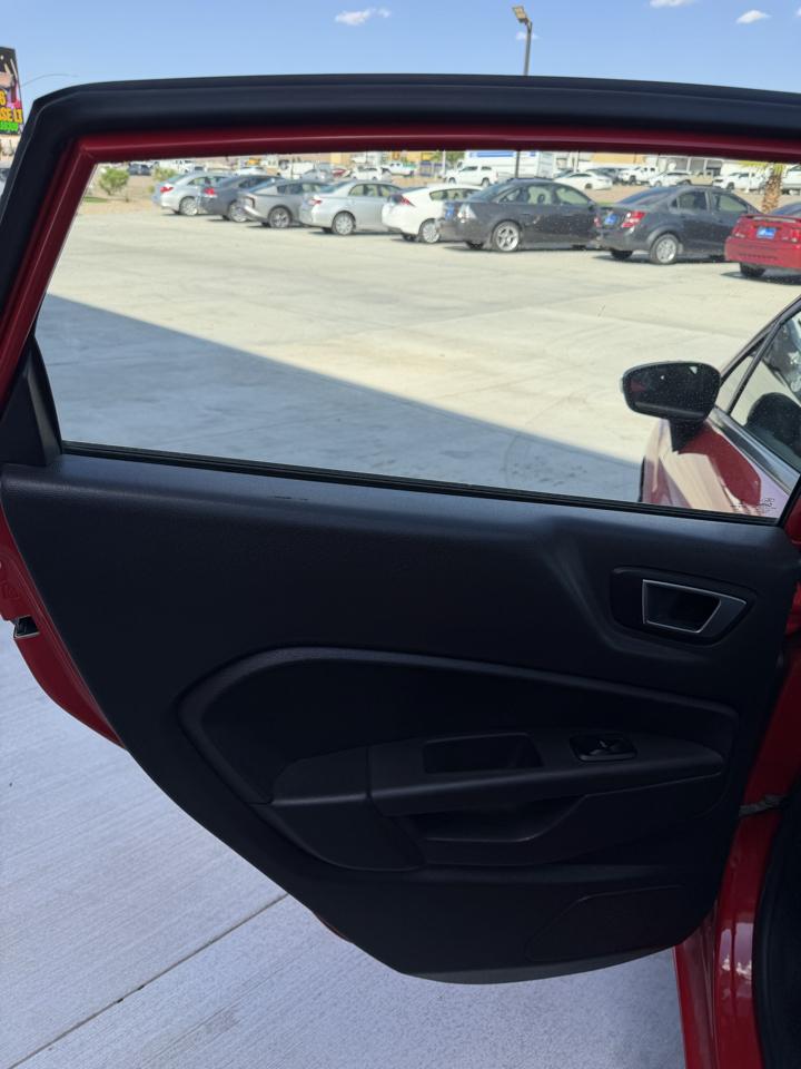 Ford Fiesta 5dr HB SE 2015