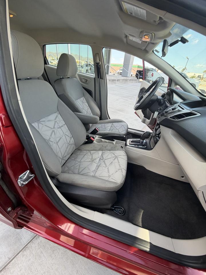 Ford Fiesta 5dr HB SE 2013