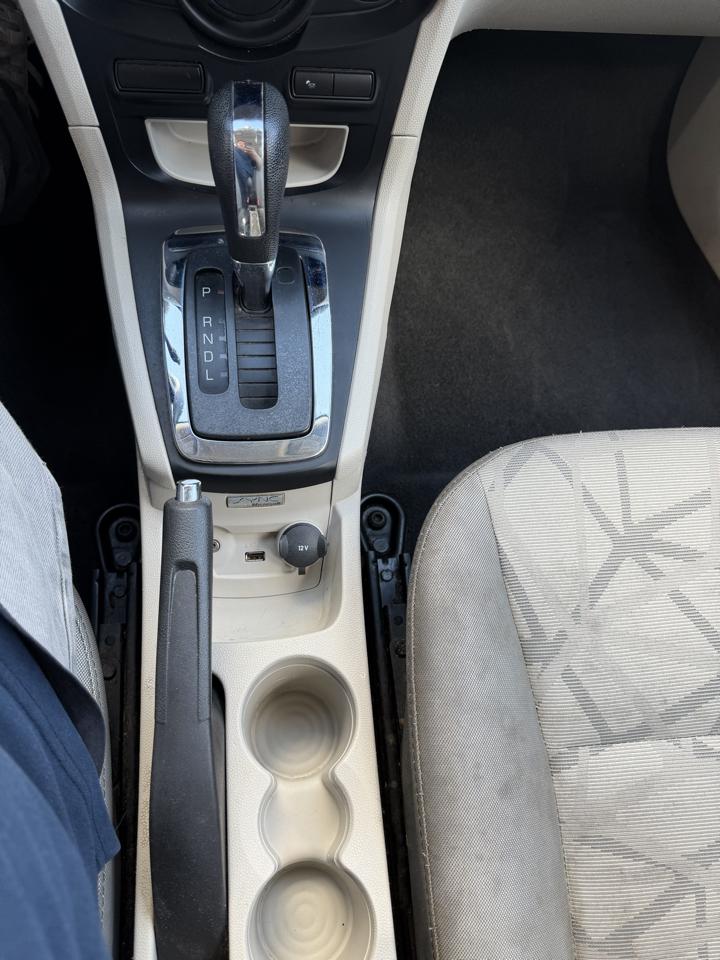 Ford Fiesta 5dr HB SE 2013