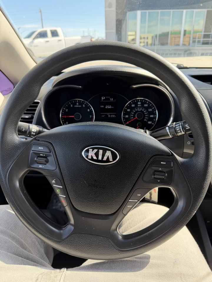 Kia Forte LX Auto 2017