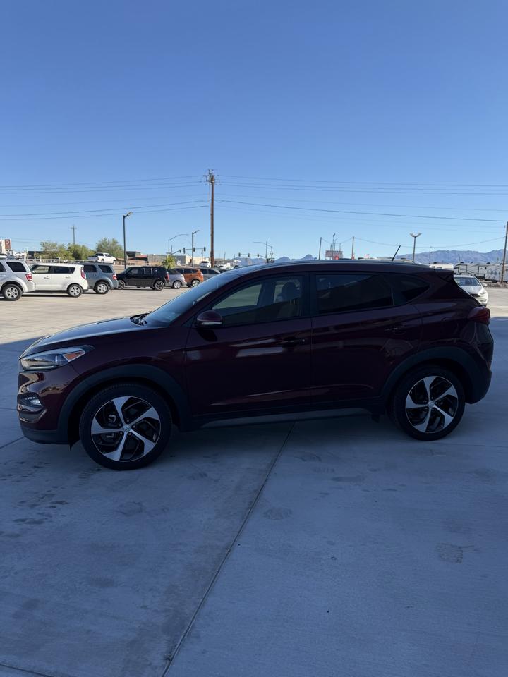 Hyundai Tucson FWD 4dr Sport w/Beige Int 2016