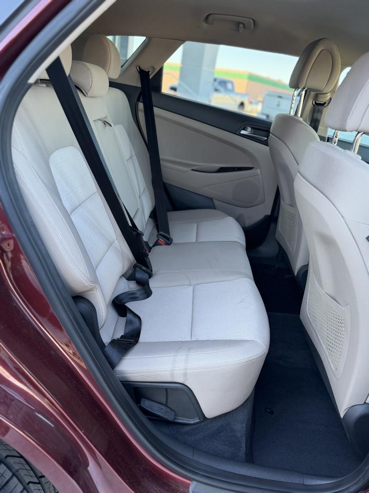 Hyundai Tucson FWD 4dr Sport w/Beige Int 2016