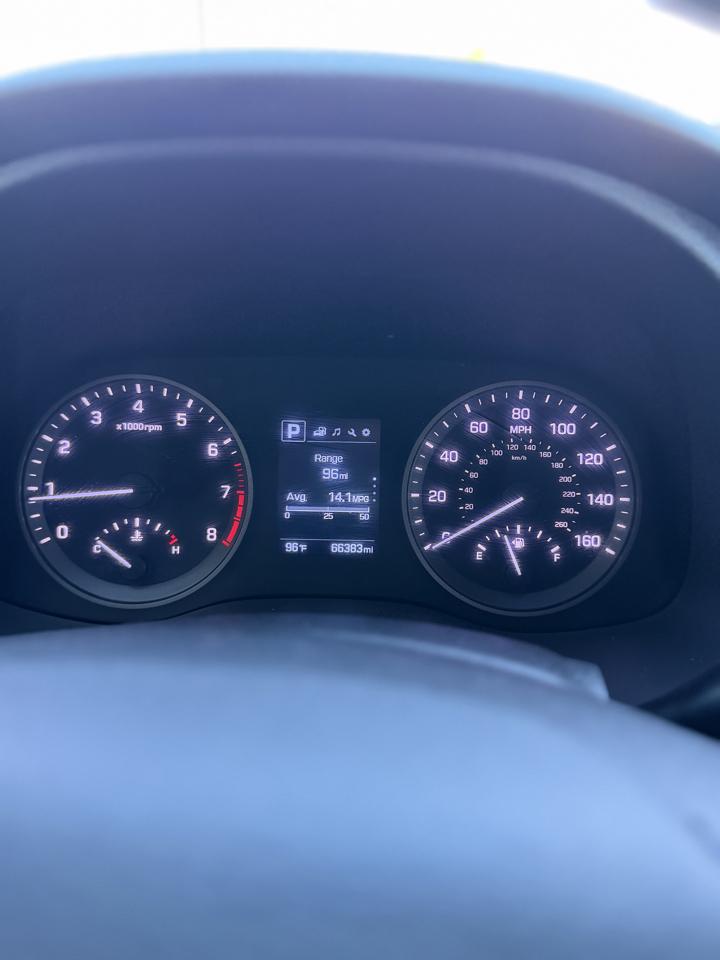 Hyundai Tucson FWD 4dr Sport w/Beige Int 2016