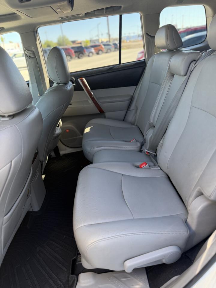 Toyota Highlander  2012