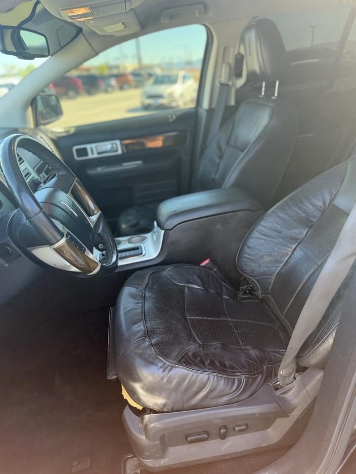 Lincoln MKX FWD 4dr 2010