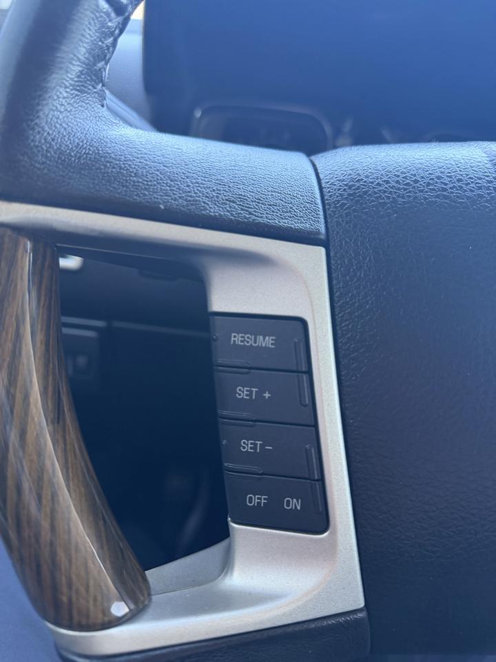 Lincoln MKX FWD 4dr 2010