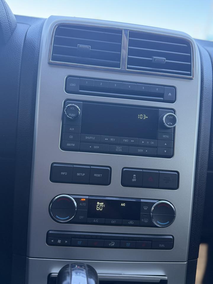 Lincoln MKX FWD 4dr 2010
