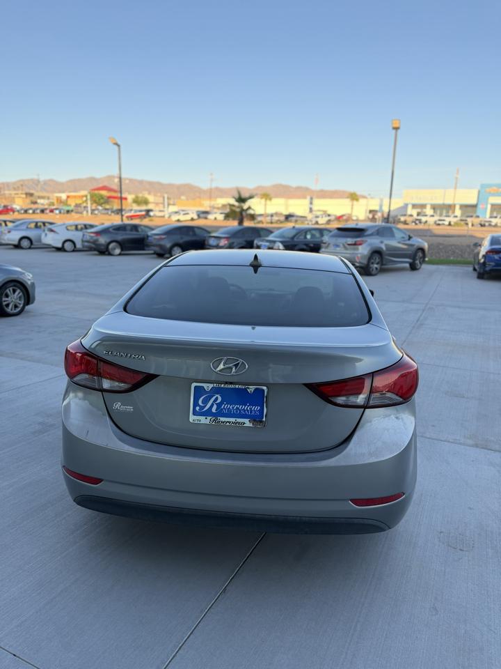 Hyundai Elantra  2014