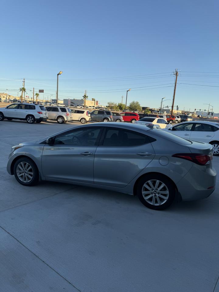 Hyundai Elantra  2014