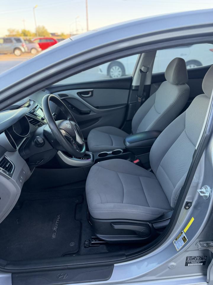 Hyundai Elantra  2014