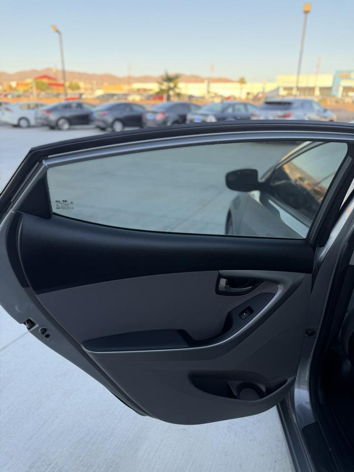 Hyundai Elantra  2014