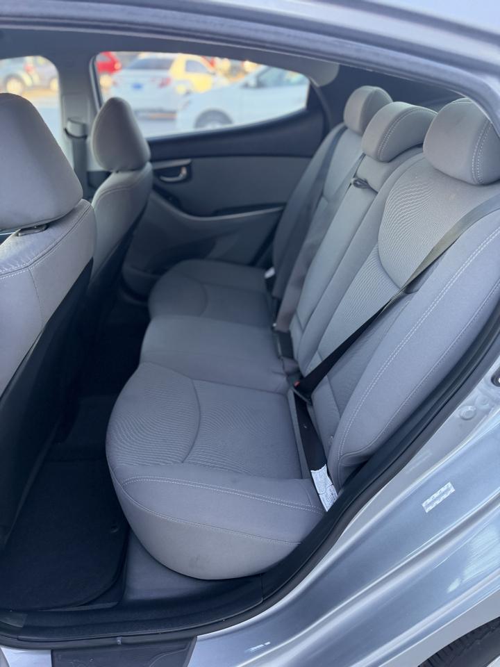 Hyundai Elantra  2014