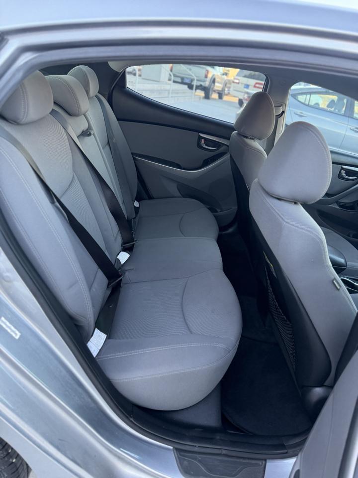 Hyundai Elantra  2014