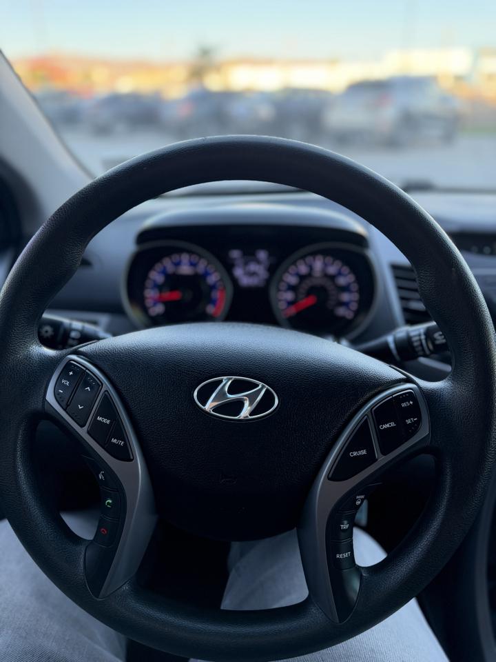 Hyundai Elantra  2014