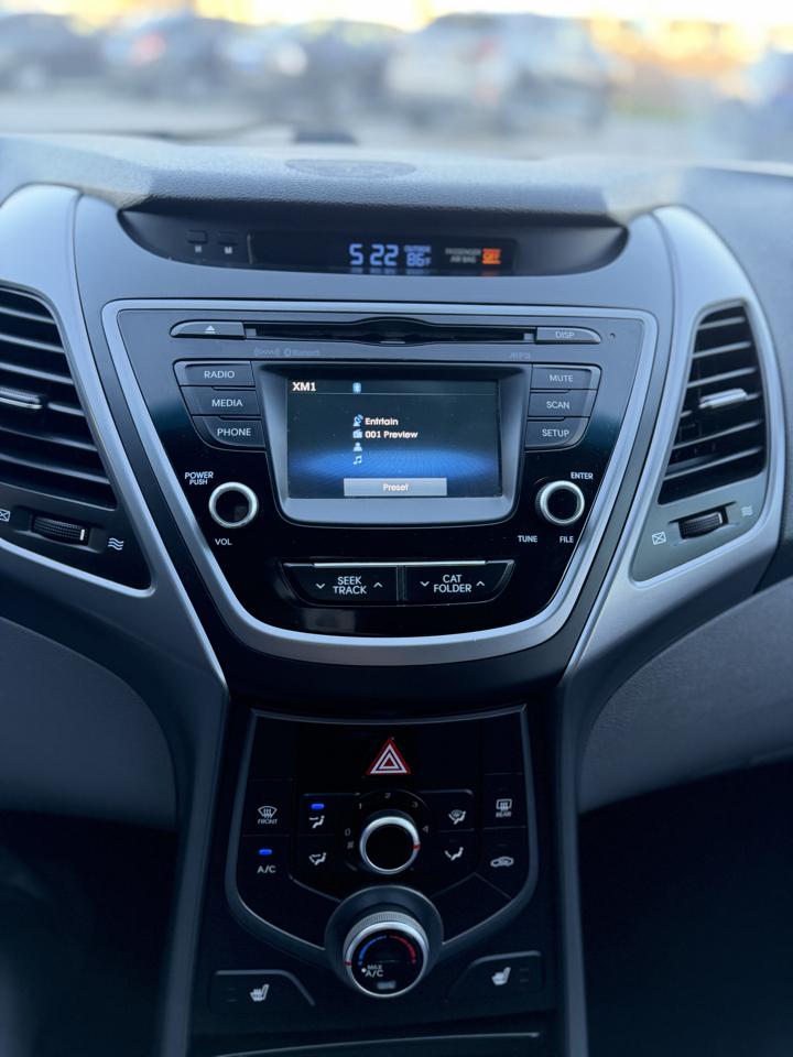 Hyundai Elantra  2014