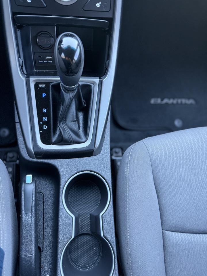 Hyundai Elantra  2014