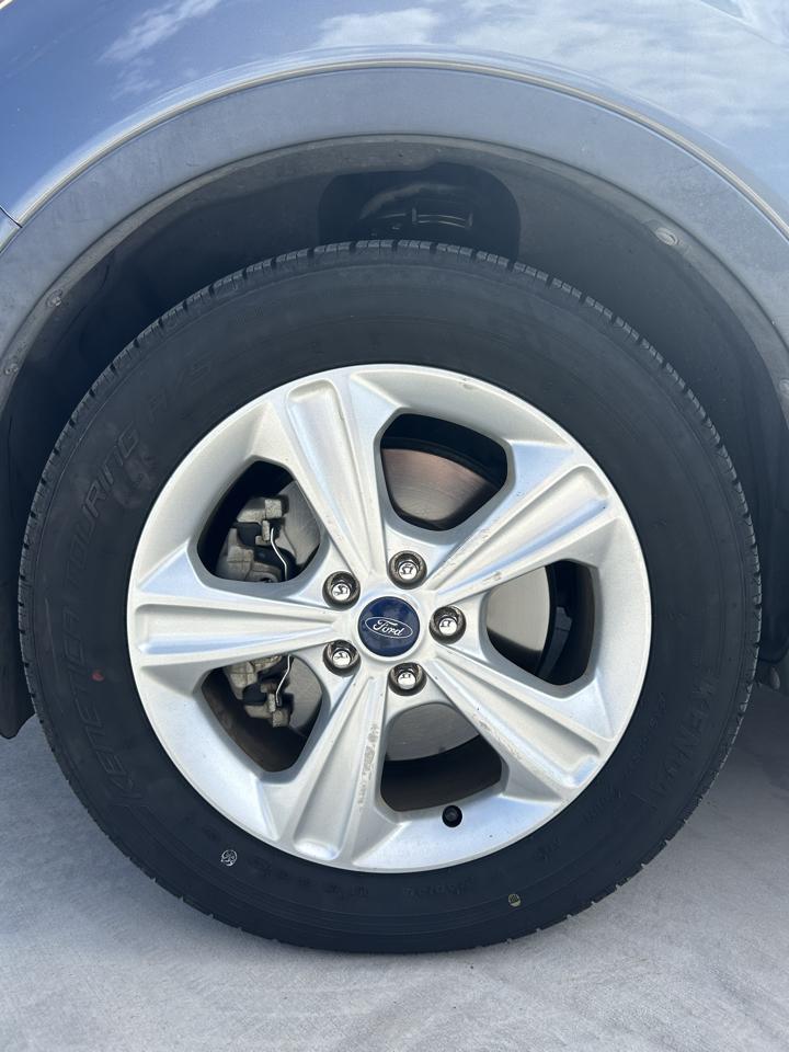 Ford Escape  2014