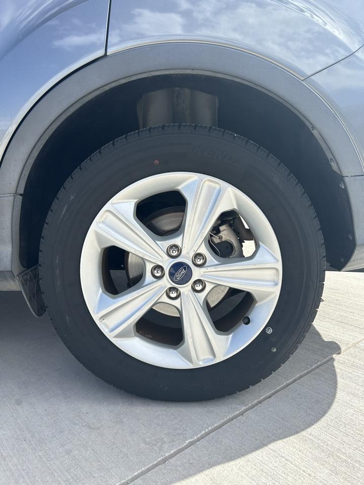 Ford Escape  2014