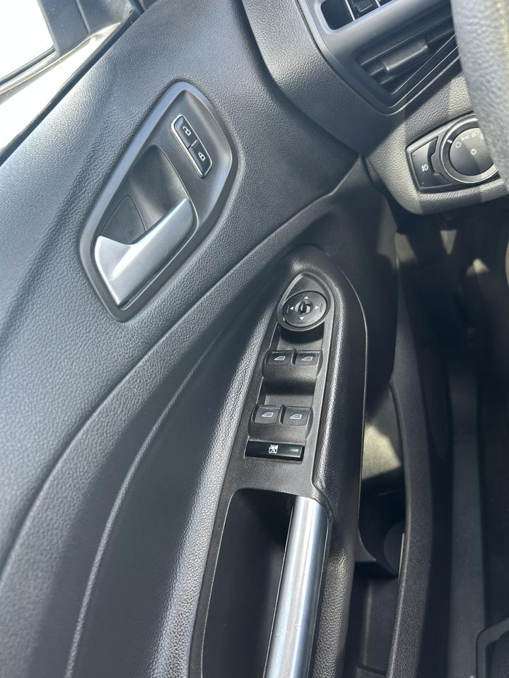 Ford Escape  2014