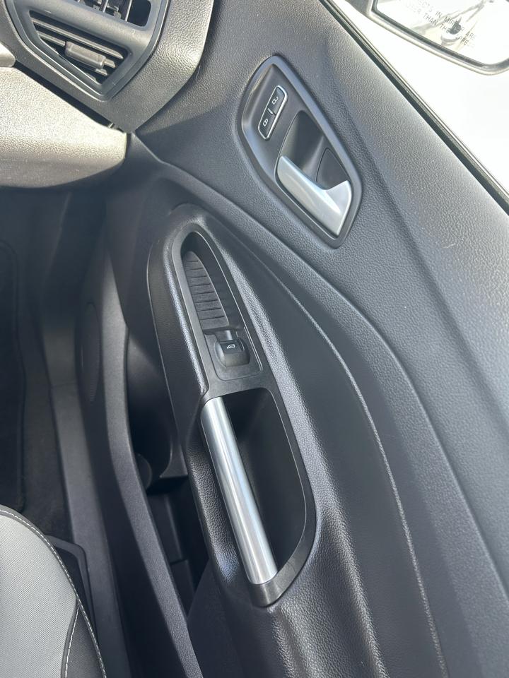 Ford Escape  2014