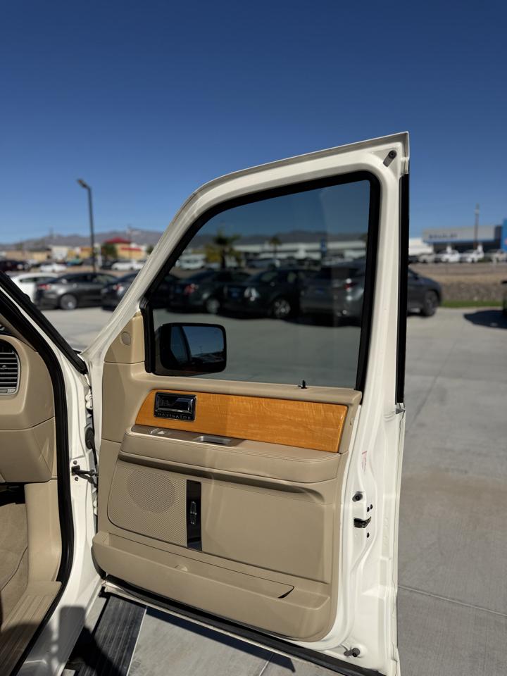 Lincoln Navigator L  2007