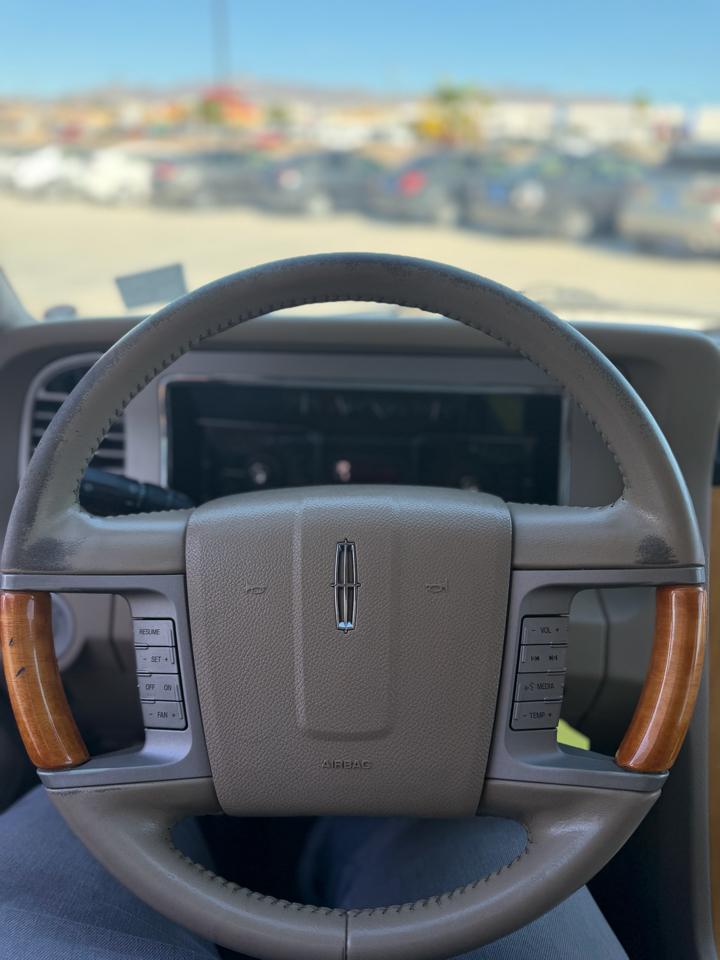 Lincoln Navigator L  2007