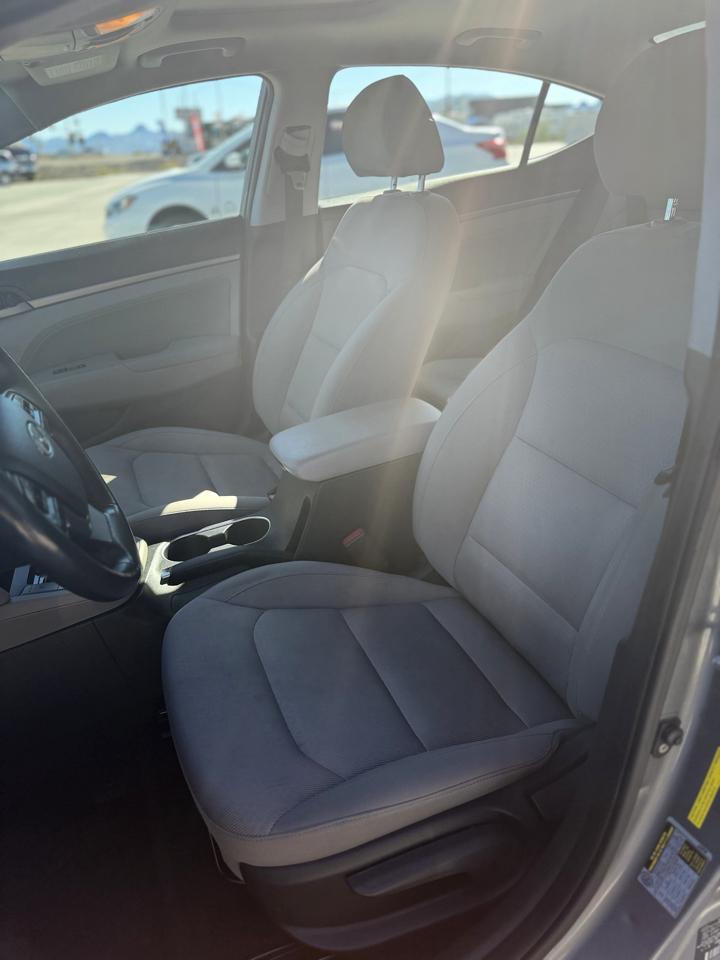 Hyundai Elantra  2018