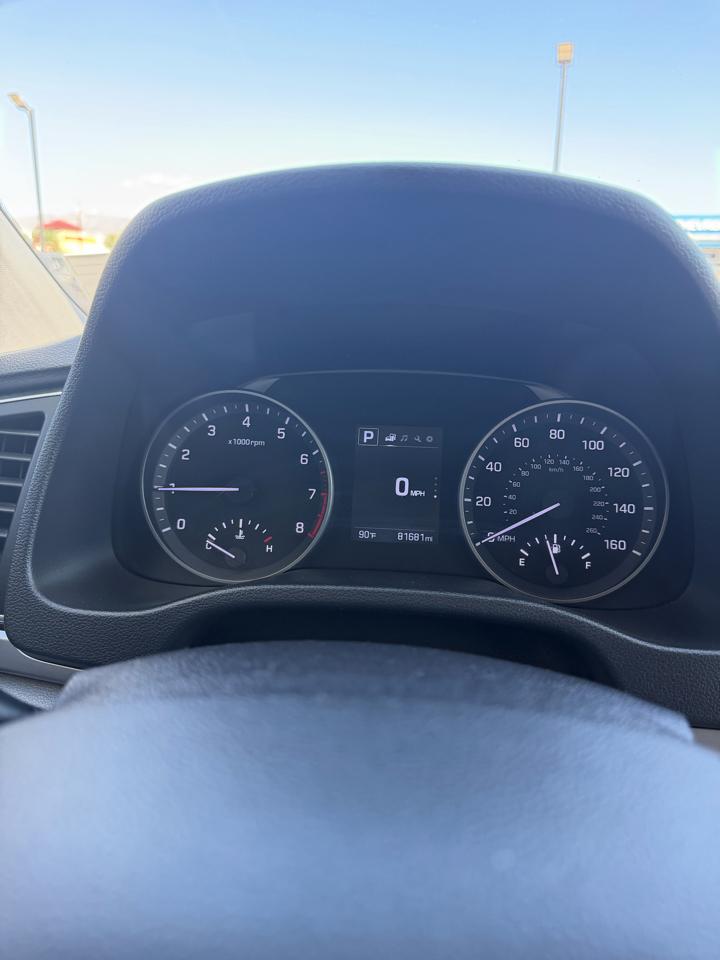 Hyundai Elantra  2018