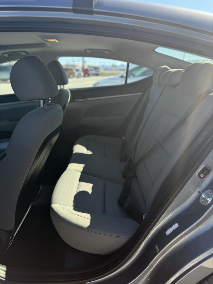 Hyundai Elantra  2018