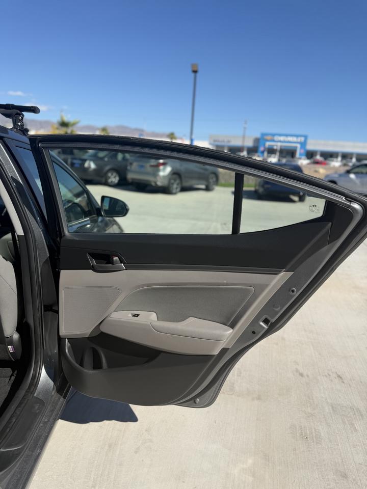 Hyundai Elantra  2018