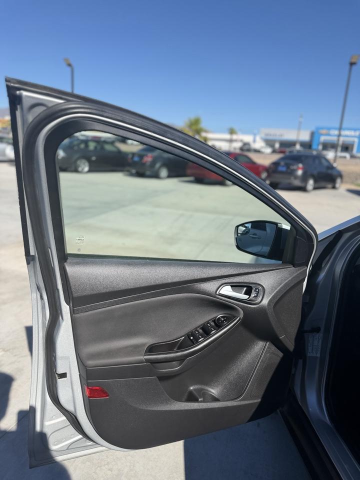 Ford Focus 5dr HB Titanium 2015