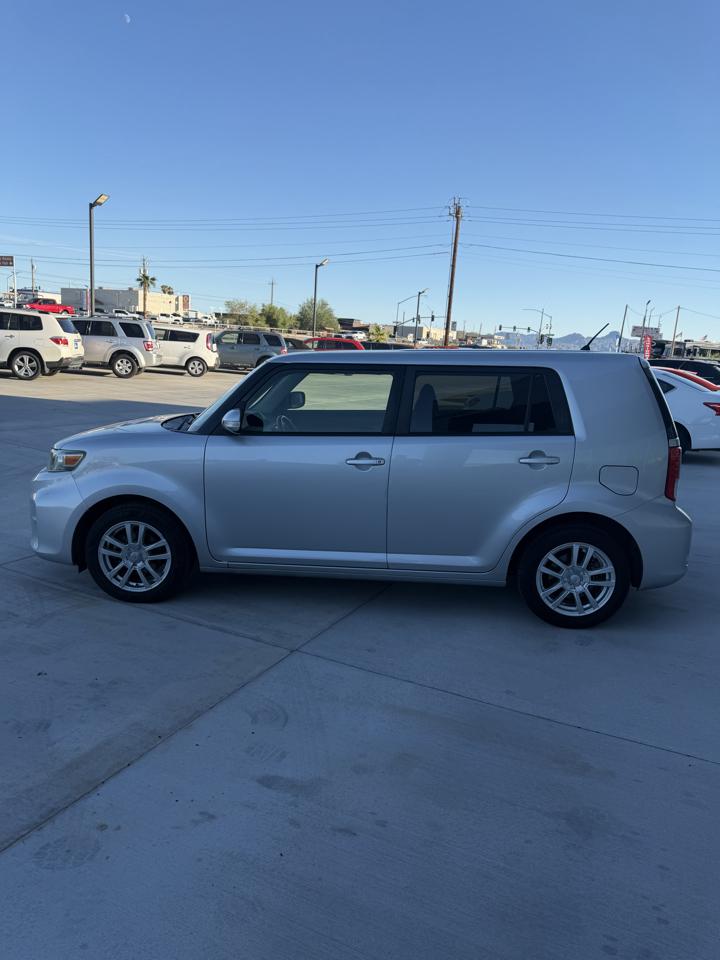 Scion xB  2013