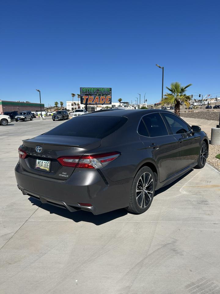 Toyota Camry  2018