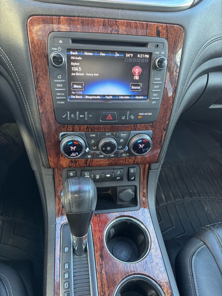 Chevrolet Traverse LTZ AWD 2014 Chevrolet Traverse LTZ AWD 2014