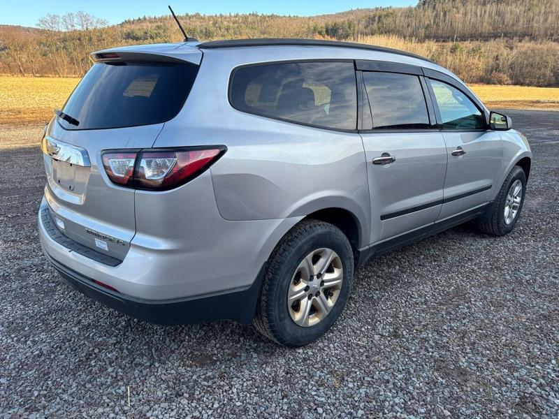 Chevrolet Traverse LS FWD w/PDC 2013