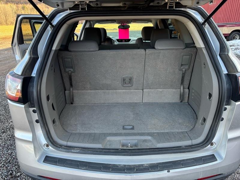 Chevrolet Traverse LS FWD w/PDC 2013