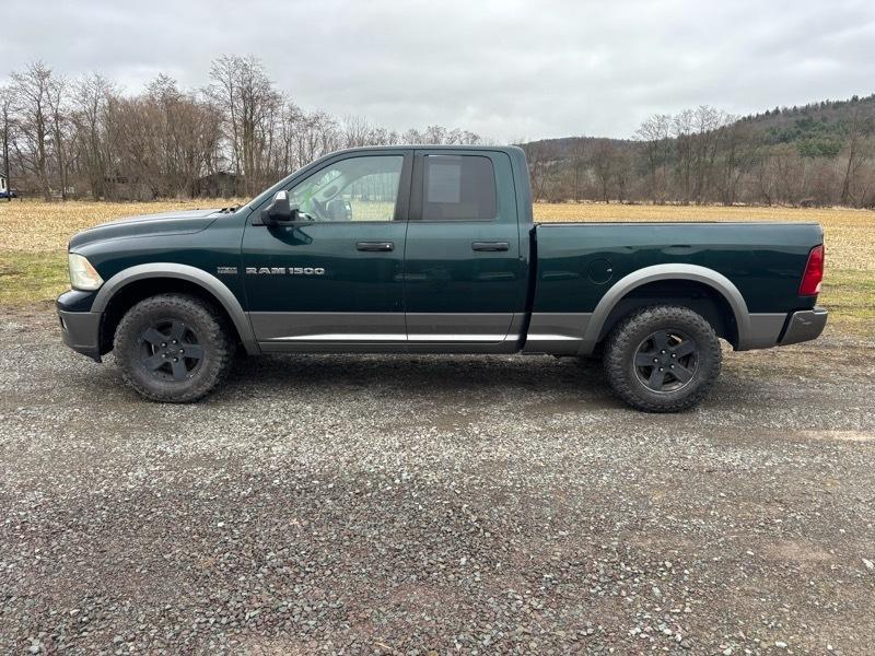 RAM 1500 SLT Quad Cab 4WD 2011