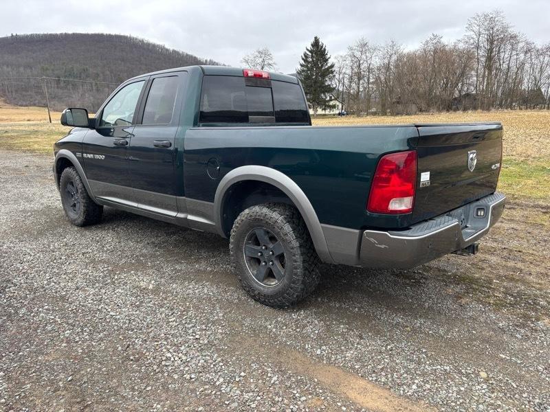 RAM 1500 SLT Quad Cab 4WD 2011