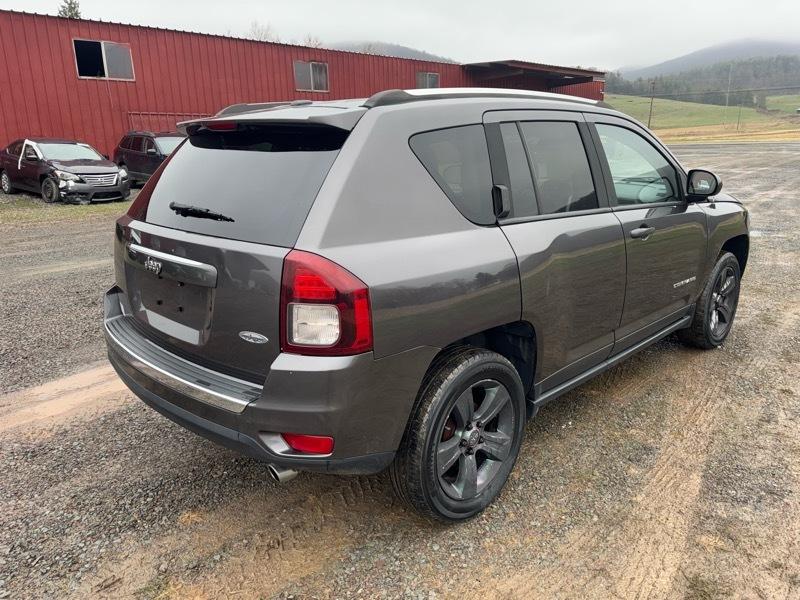 Jeep Compass Latitude FWD 2016