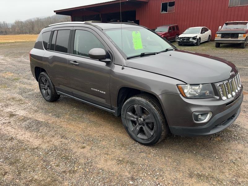 Jeep Compass Latitude FWD 2016